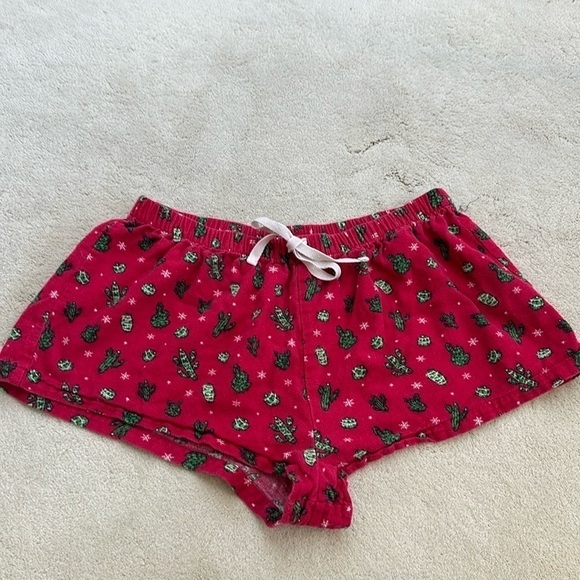Forever 21 Pants - Forever 21 Red Cotton Shorts Green Cactus Print Drawstring Size Medium